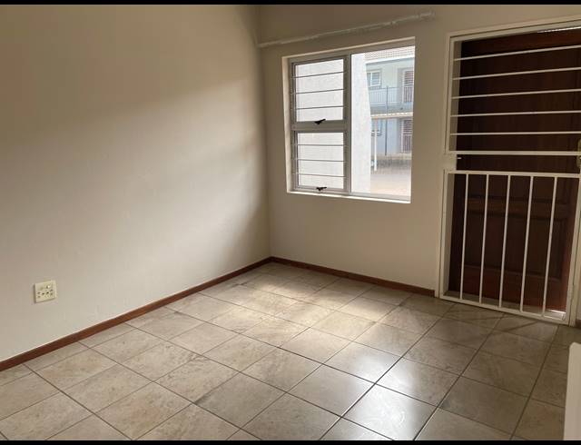 1 BEDROOM APARTMENT FOR SALE IN ANNLIN